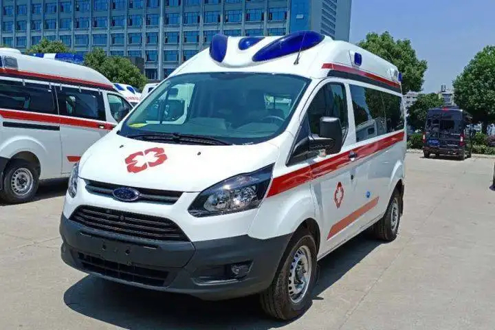 胡杨河市长途救护车转院